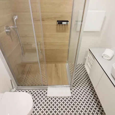 Apartment Meeting Point *